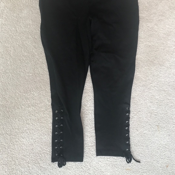Misses June and Hudson black leggings laced XL - Picture 2 of 4